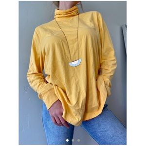 Sunny yellow turtle neck